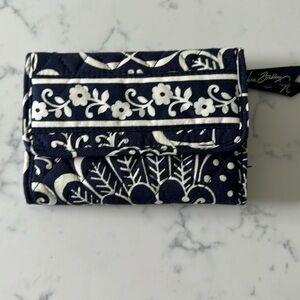 Vera Bradley trifold wallet